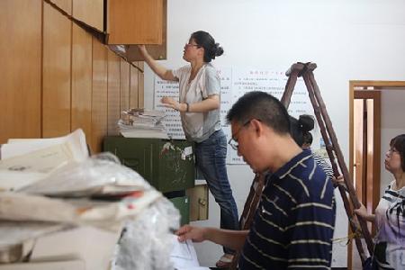 20170819王励副局长与祝雪平副局长再次检查档案馆搬迁情况 (51)